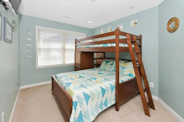 Steps To The Boardwalk, Check Out 4 Bedroom Townhome With Outdoor Pool!