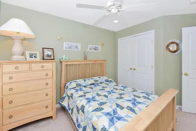 Сasa de vacaciones Steps To The Boardwalk, Check Out 4 Bedroom Townhome With Outdoor Pool! Ocean City